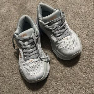 Hoka Bondi 8